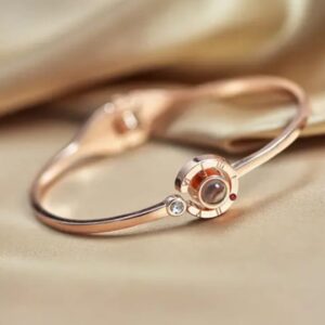 I LOVE YOU 100 LANGUAGE PROJECTION BRACELET