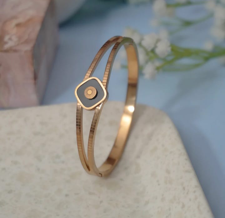 WhatsApp Image 2025-08-23 at 4.01.40 PM WhatsApp Image 2025-08-23 at 4.01.40 PM